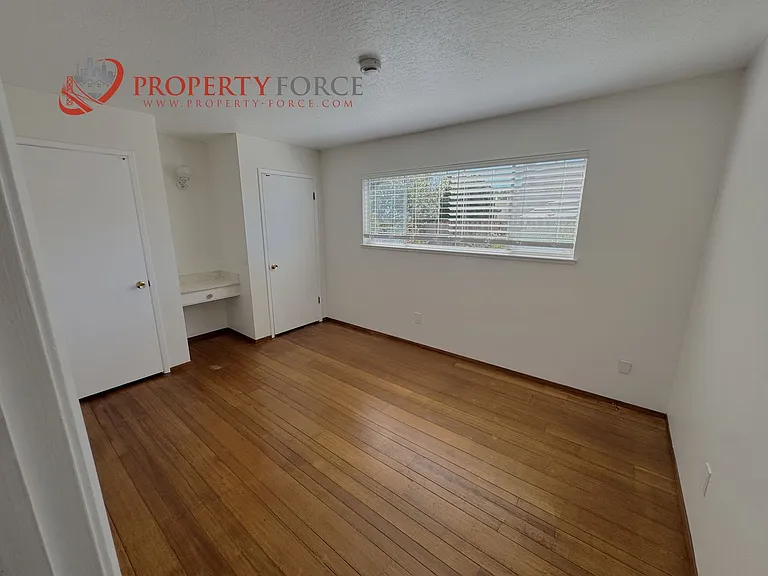 936 Constitution Dr — Photo 25