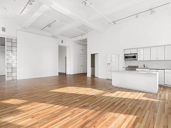 5th image of 448 W 37th St Penthouse A