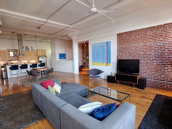 5th image of 1010 Saint Charles St APT 1001