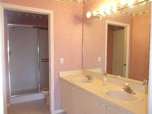 5th image of 15011 Bridgeway Ln APT 106