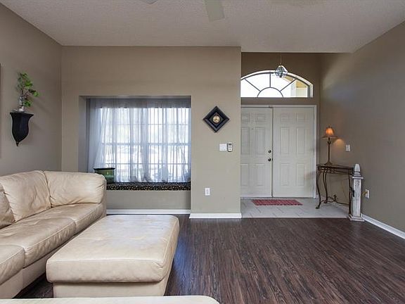 5th image of 2980 Shannon Cir