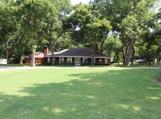 305 Chambers, Italy, TX 76651