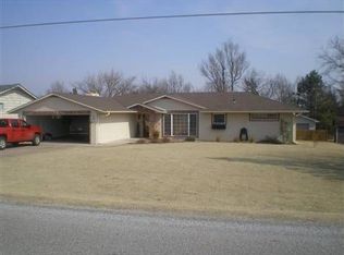 528 Ridgeway Rd, Alva, OK 73717