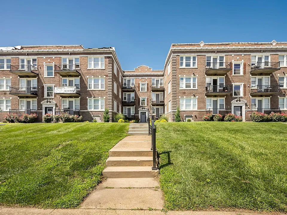 917 Goodfellow Blvd #2