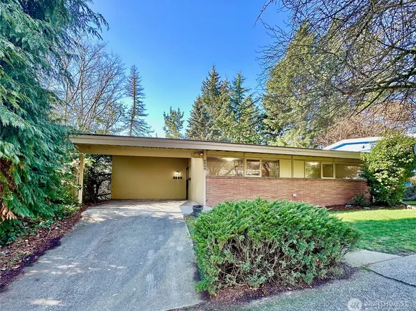 8009 28th Avenue NE, Seattle, WA 98115