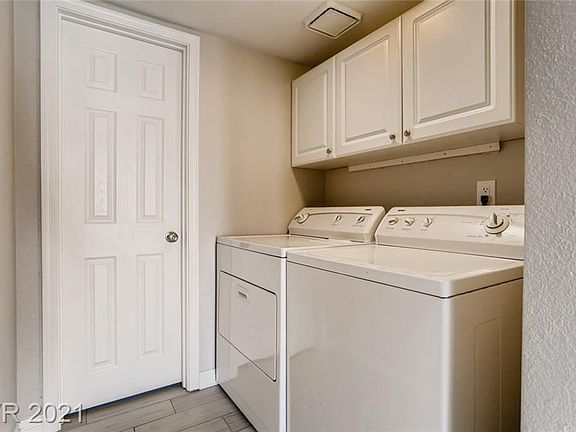 5th image of 8612 Schilling Ct