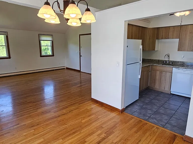 48 Camp St #50 — Photo 2