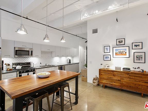 4th image of 738 S Los Angeles St APT 407
