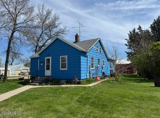 301 E North St, Badger, SD 57214