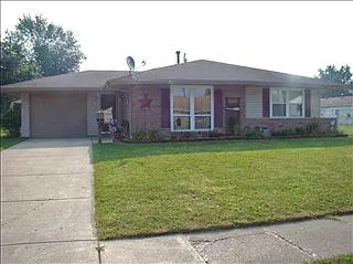 118 Braun St photo 1