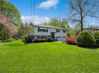 29 Kenbury Rd, Branchburg, NJ 08876
