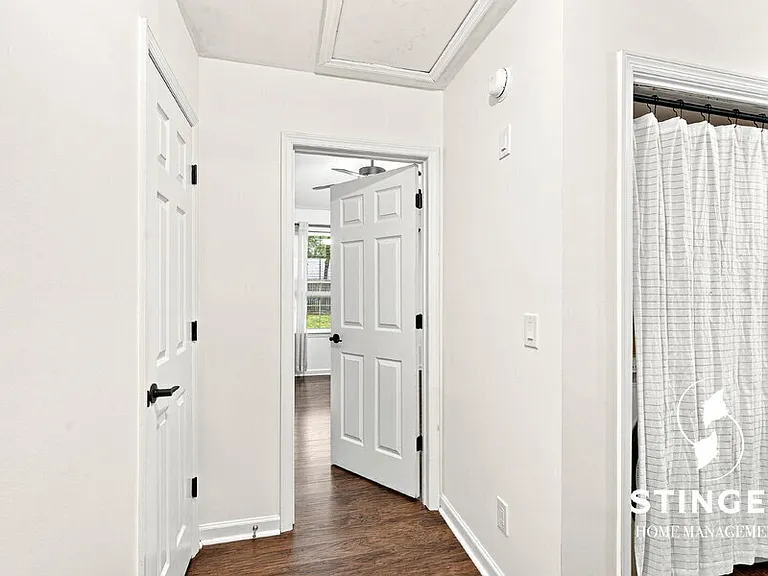 54 Ardmore Ave — Photo 21