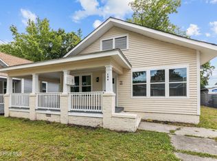 106 Ridgeway St, Greenville, NC 27834