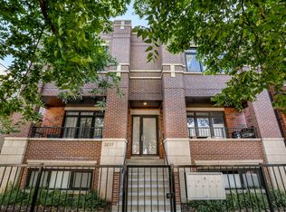 3217 N Troy St #2S, Chicago, IL 60618