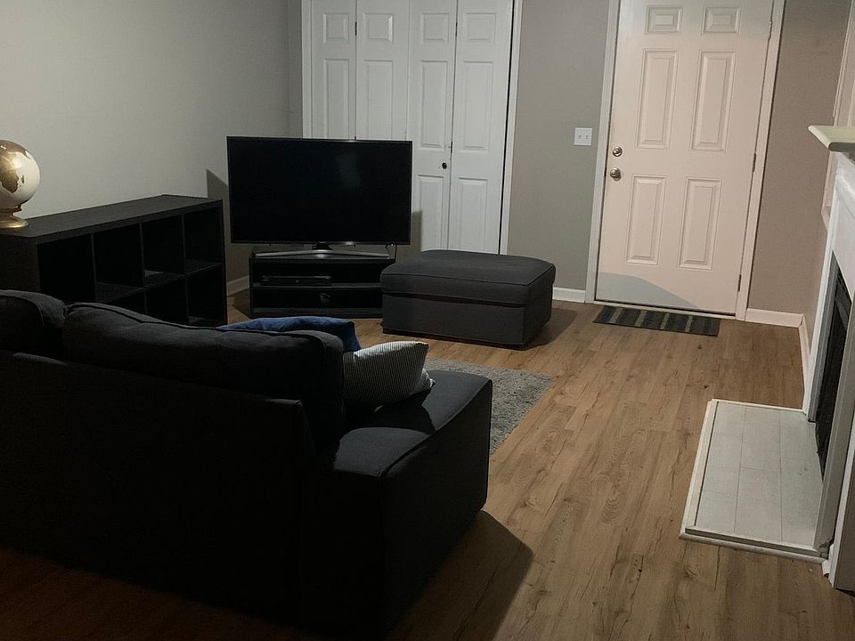 1st image of 5 Mink Hollow Ct #B