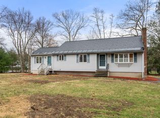 35 Shady Lane Dr, Wilmington, MA 01887