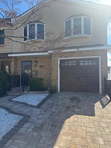73 Renee Pl #2 Photo 1