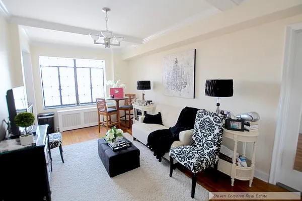 Sold by Steven Corcoran Real Estate | media 1