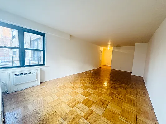 Rented by David Francis New York LLC | media 15