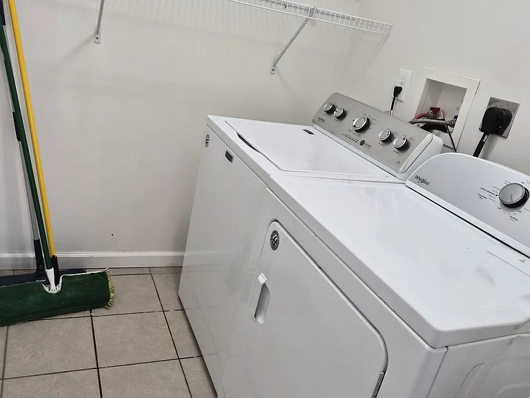 2612 Scottish Pike — Photo 18
