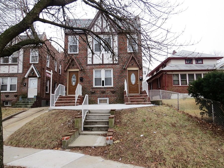 1st image of 19616 Hollis Ave