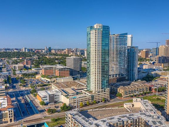 4th image of 300 Bowie St APT 3303
