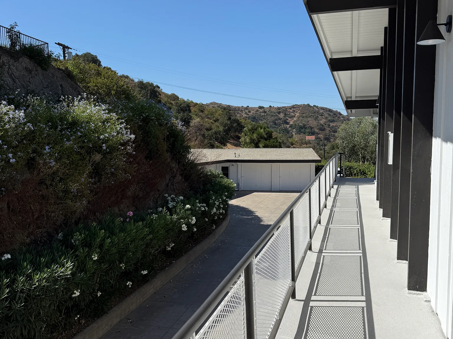 2 bed, 1300 sqft, $3,950 — Photo 3