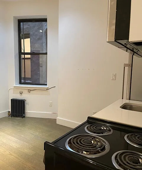 9 Stanton St #2D — Photo 6