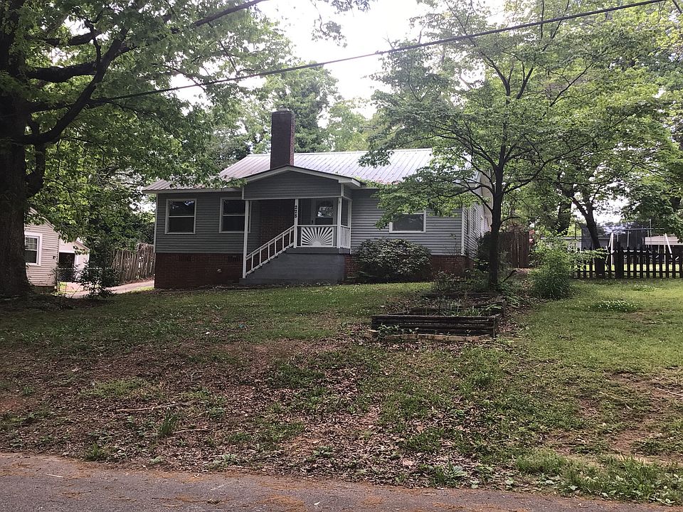 2nd image of 228 Ridgeway Dr
