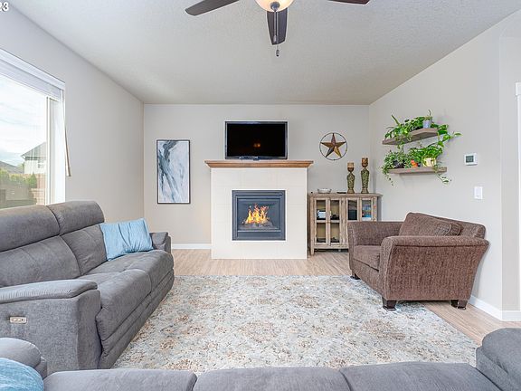 4th image of 10408 NE 153rd Pl