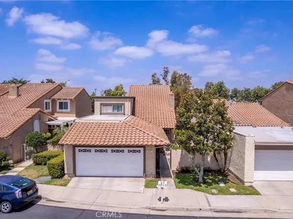 607 Valley Forge Dr, Placentia, CA 92870