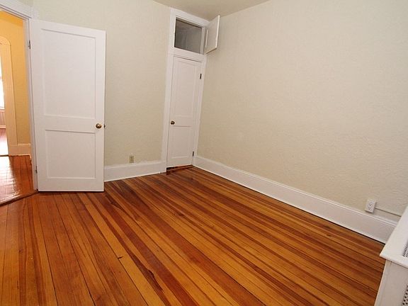 3rd image of 4 Phillips St APT 2