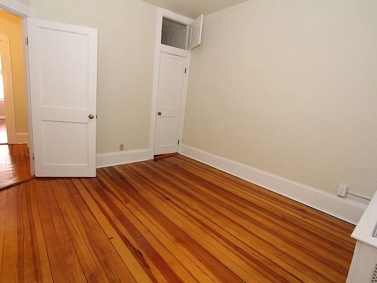 4 Phillips St #2 — Photo 3