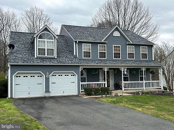 2nd image of 4112 Glouster Ln