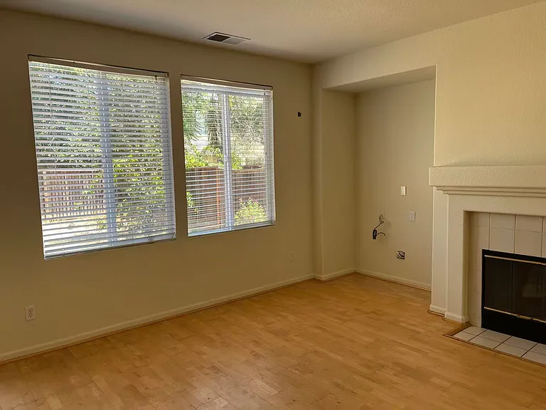 1783 Lloyd C Gary Dr — Photo 10