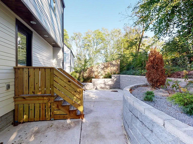 1103B Cecilia Ave — Photo 13