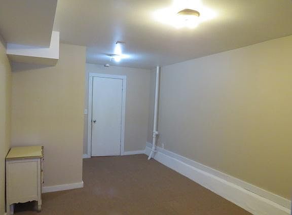 2nd image of 1325 Revere Ave