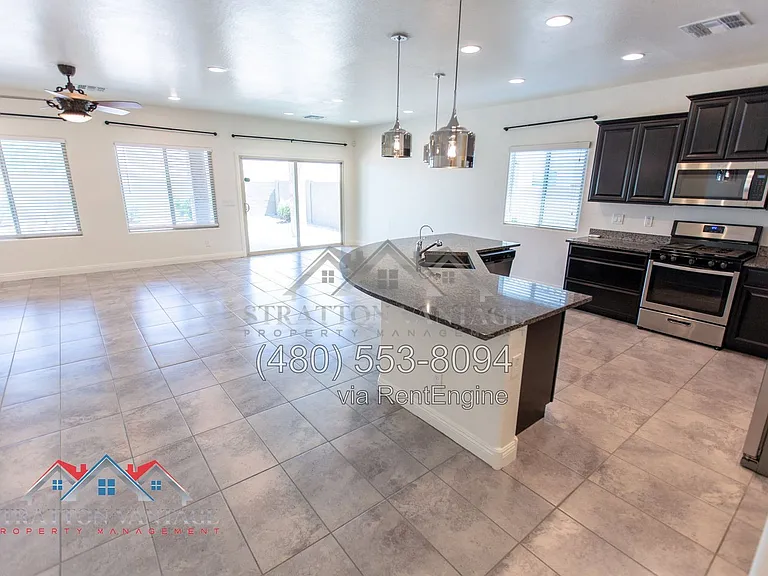 3759 N Astoria Dr — Photo 16