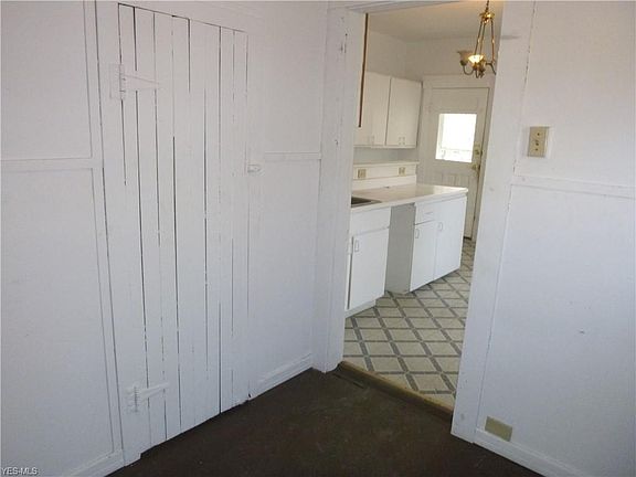 5th image of 678 Kling St #1