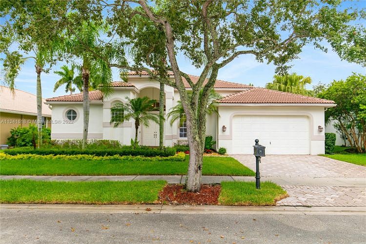 1st image of 1143 Ginger Cir #3890