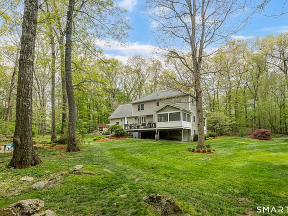 4th image of 241 Carmen Hill Road