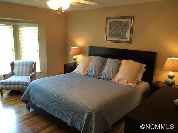 4th image of 2740 Miller Ln