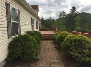 115 Sweet Nectar Ln, Franklin, NC 28734