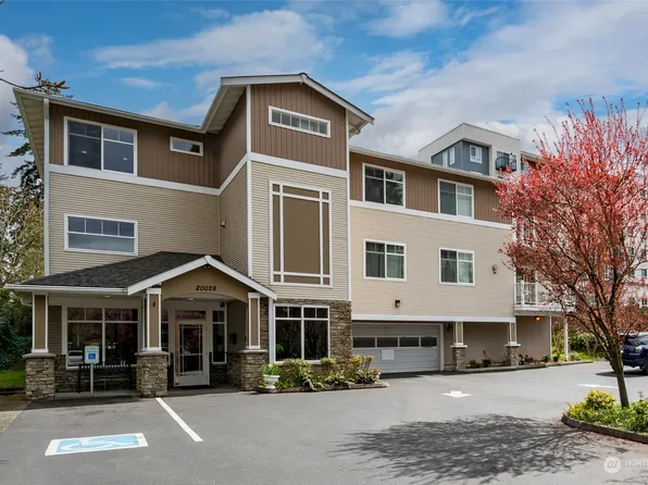 20028 15th Avenue NE #111, Shoreline, WA 98155