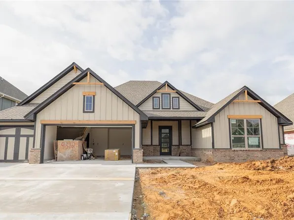 9312 NW 116th St, Yukon, OK 73099