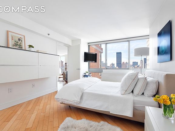 5th image of 231-235 E 55th St #36C