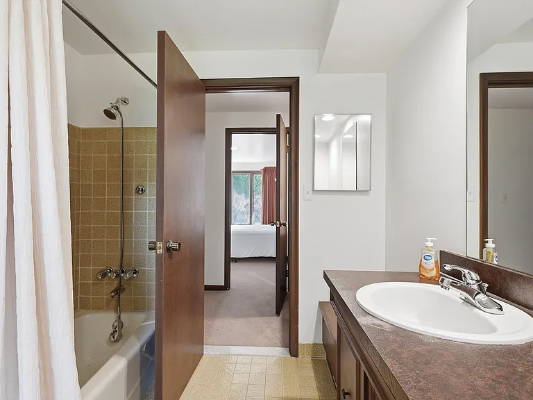 4677 Rolling Ridge Rd — Photo 38