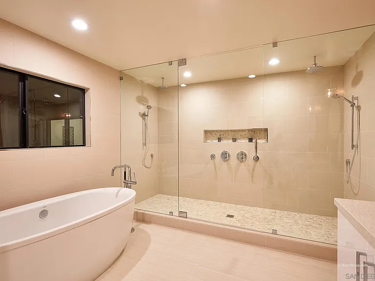 Primary Bath/Spa