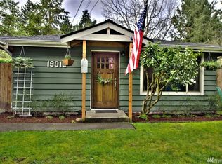 19013 73rd Ave NE, Kenmore, WA 98028