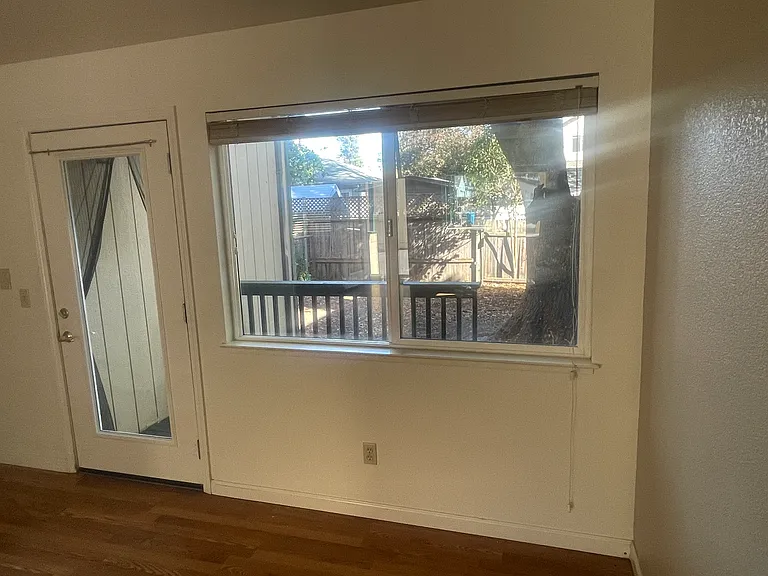 1412 Slater St — Photo 16